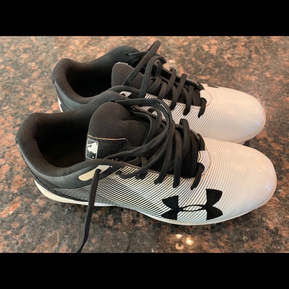 Under Armour Baseball Cleats (Worn twice) - Picture 1 of 2